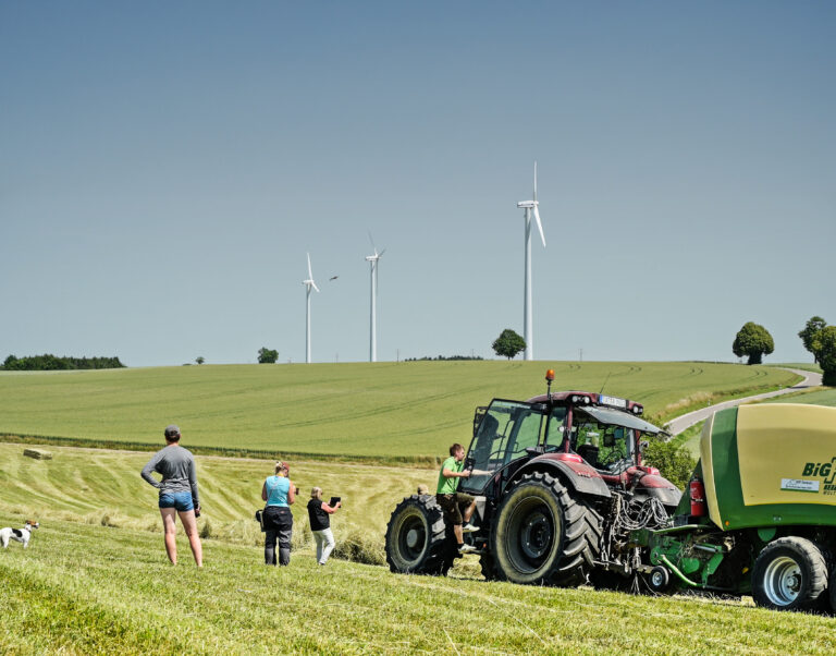Soilify endet 2025 bewusst. Wir ziehen Bilanz: Was wir über „Regenerative Landwirtschaft“ gelernt haben, warum der Begriff im DACH-Raum nicht mehr funktioniert – und was 2026 mit grundgut.org & No-Till-Movement entsteht.